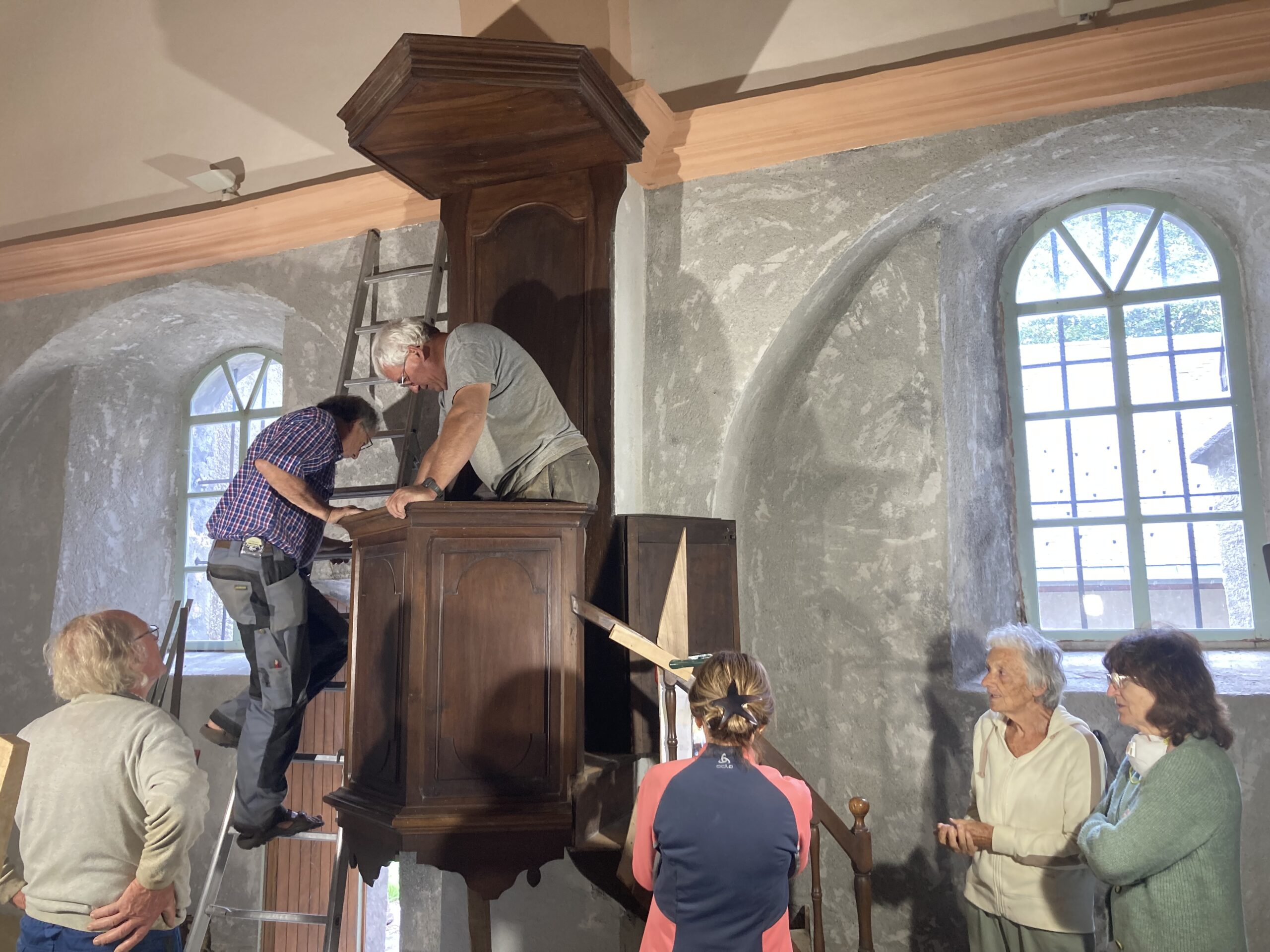 Restauration d’une chaire à l’Église de Saint-Jean-de-Vaulx